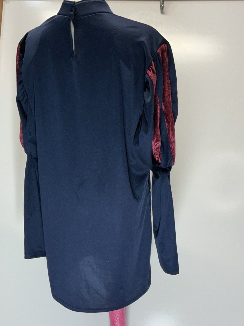 California Costumes Royal Storybook King Tunic Men L/XL Navy Renaissance Costume - Picture 7 of 11